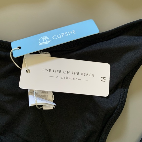 Brand new cupshe bikini size medium - Picture 2 of 5